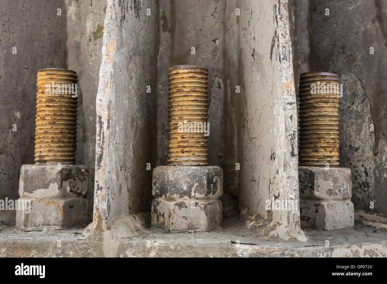 Rusty screws on a industrial machine Stock Photo - Alamy