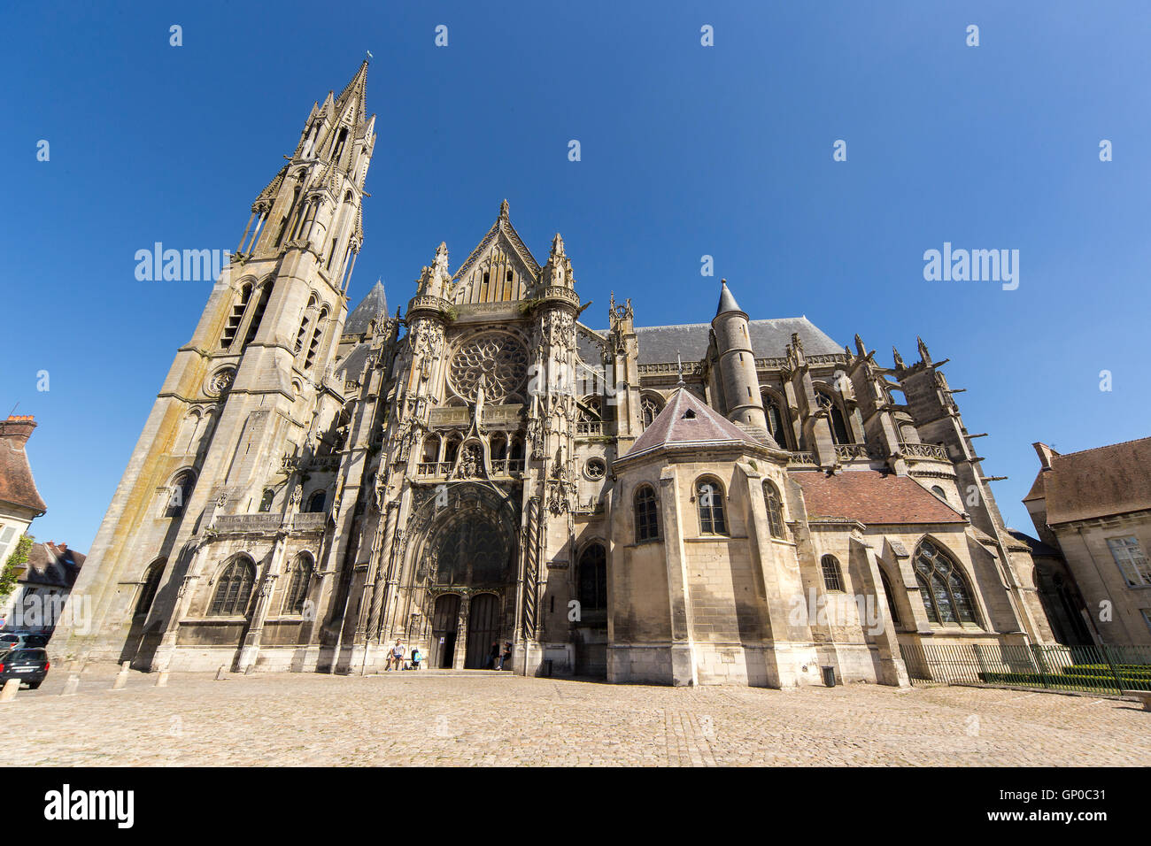 French medieval cathedral hi-res stock photography and images - Alamy