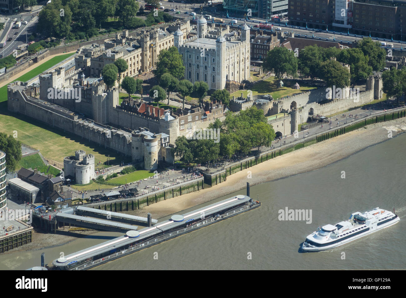 Tower of london aerial hi-res stock photography and images - Alamy