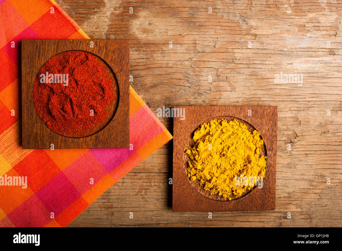 paprika and curry in powder Stock Photo Alamy