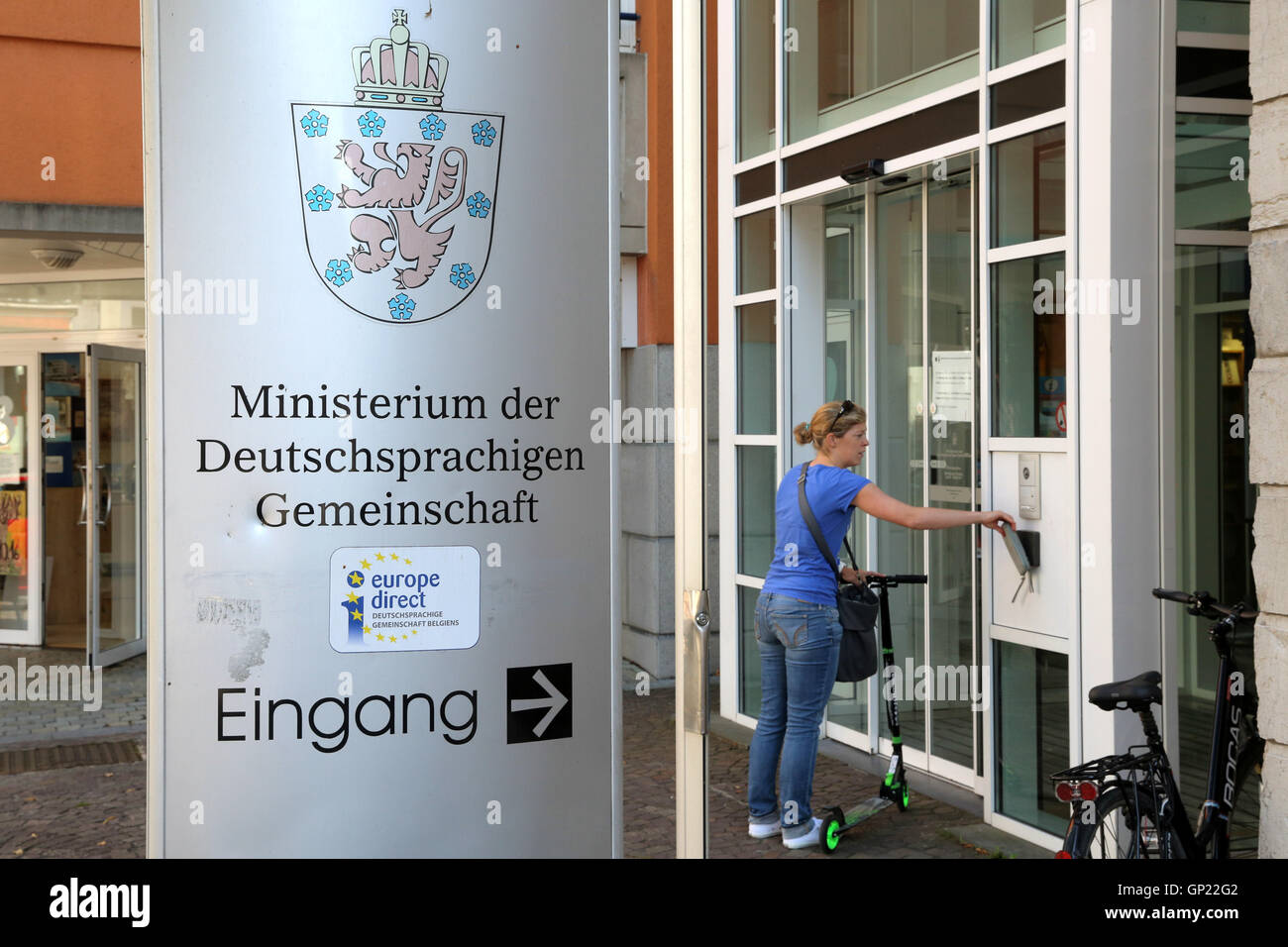 Eingang zum Ministerium der Deutschprachigen Gemeinschaft in Eupen, Belgien. Stock Photo