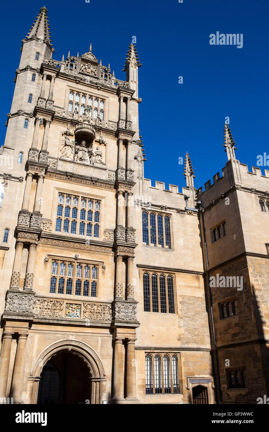 The Tower of the Five Orders housing the Bodleian Library in Oxford, England.  It is one of the oldest libraries in Europe. Stock Photo
