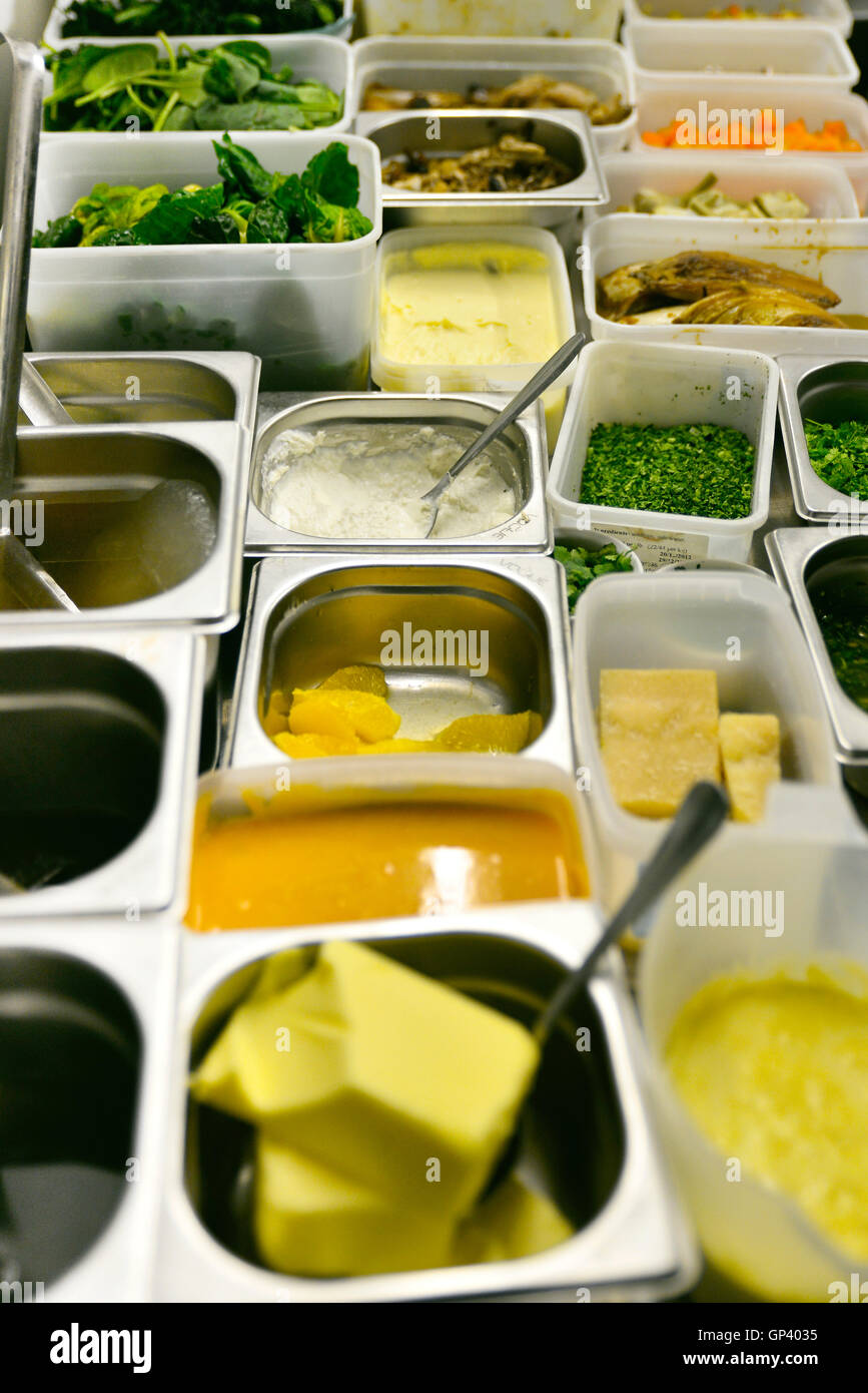 Foodservice Containers Hi res Stock Photography And Images Alamy foodservice-containers-hi-res-stock-photography-and-images-alamy