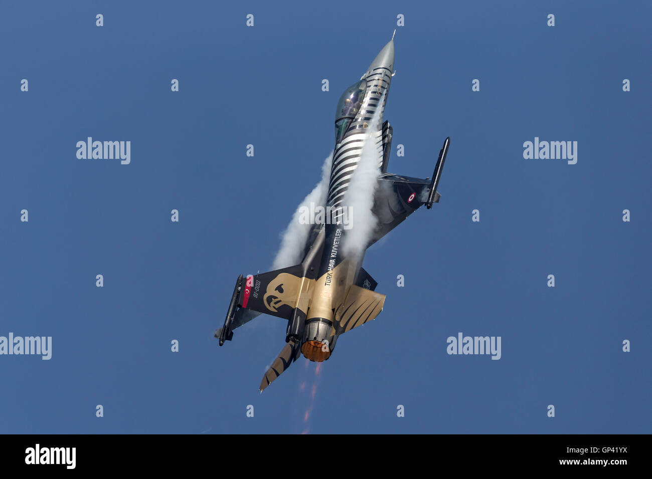 Turkish Air Force (Türk Hava Kuvvetleri) General Dynamics F-16CG jet known as ‘Solo Turk’. Stock Photo