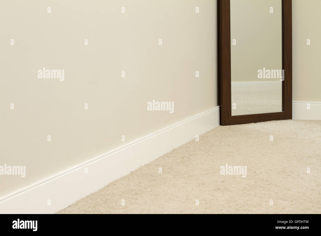 Mansion at night interior hi-res stock photography and images - Alamy