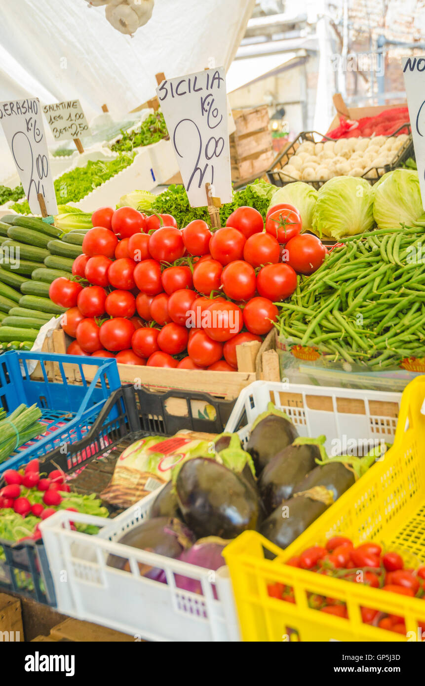 Fruits and vegetables at the market stall Stock Photo - Alamy