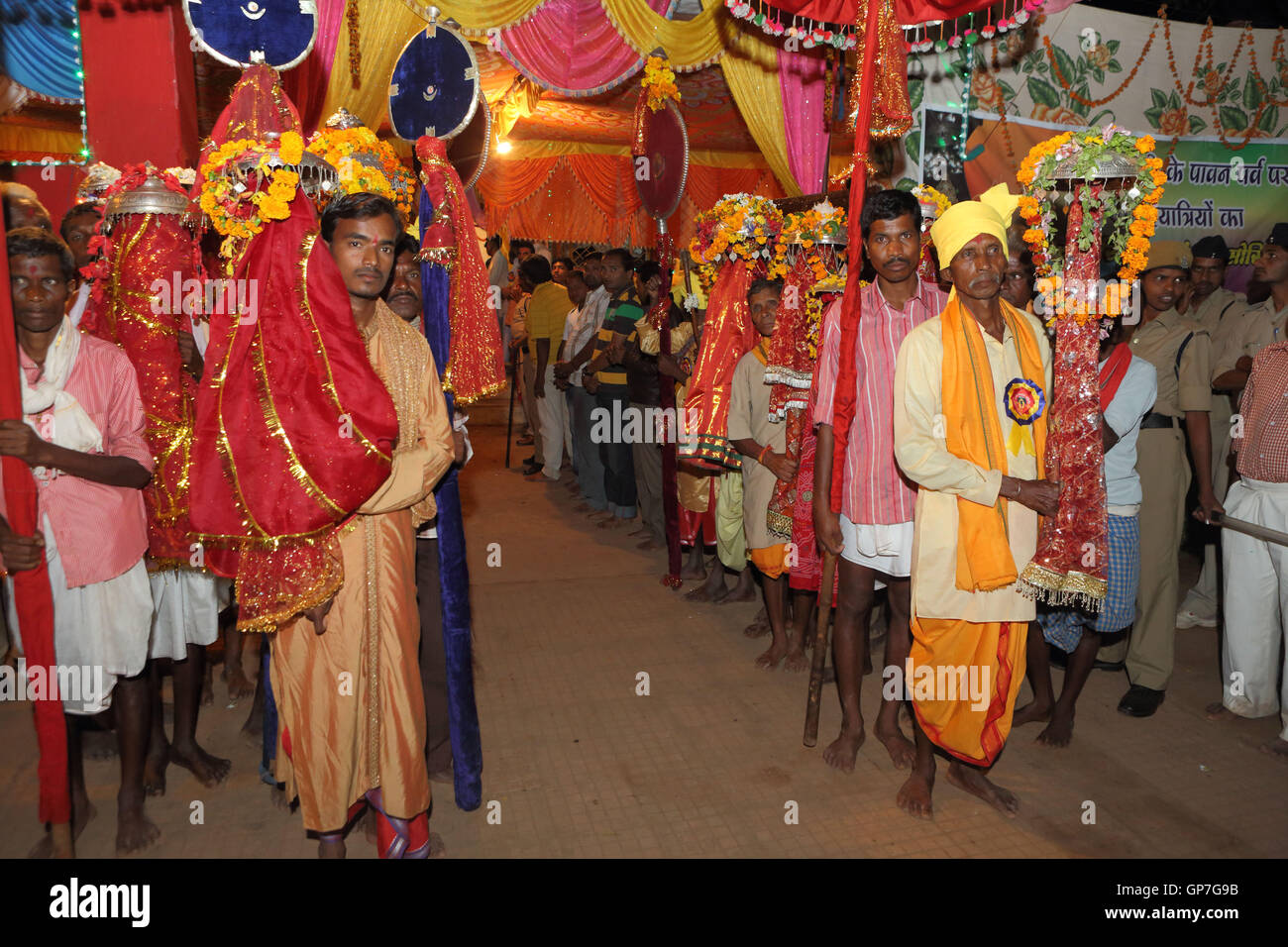 Procession king dussehra festival, bastar, chhattisgarh, india, asia