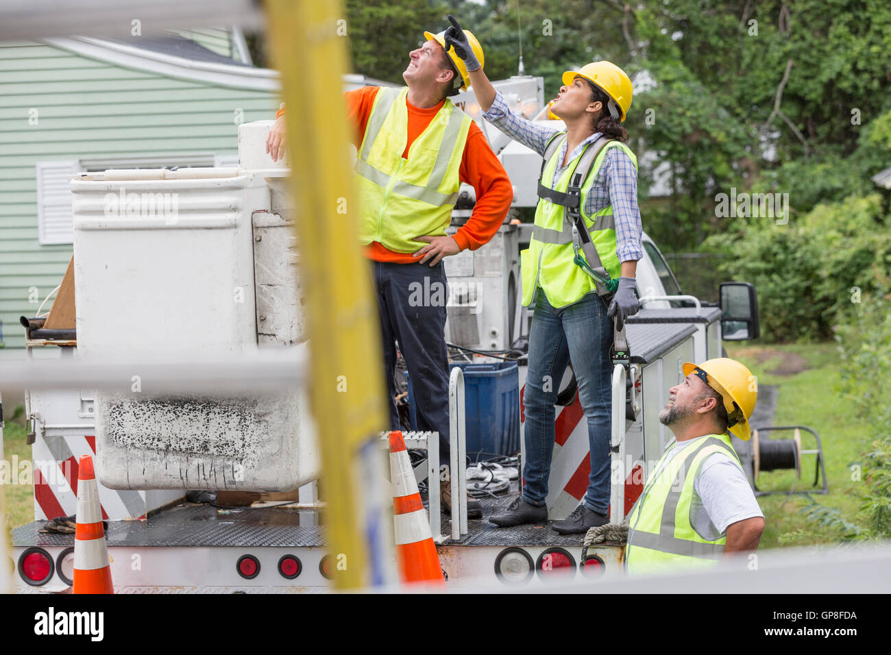 Powerline workers hires stock photography and images Alamy