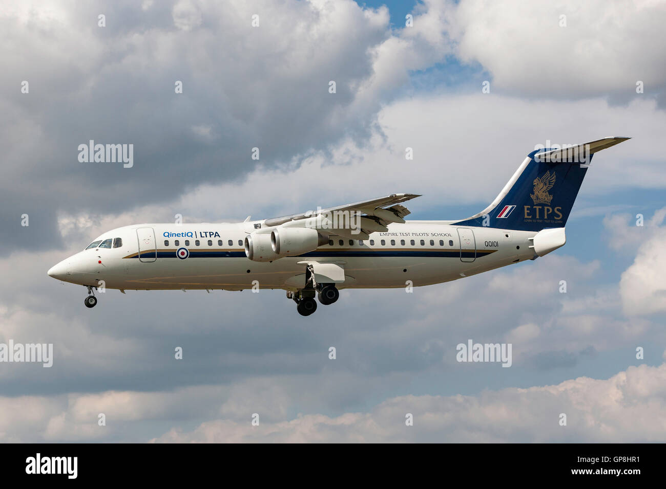 Qq Rj100 QinetiQ BAE Systems-Avro RJ100 QQ101 from the Empire Test Pilots School ...