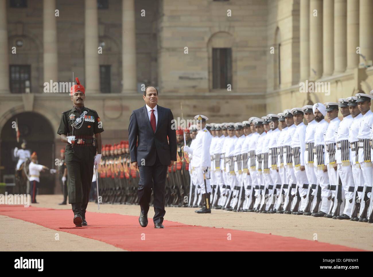 New Delhi, India. 2nd Sep, 2016. Egyptian President Abdel Fattah al-Sisi (2nd L) inspects Indian guards of honor during the welcome ceremony at the Indian Presidential Palace in New Delhi, capital of India, Sept. 2, 2016. India and Egypt agreed on Friday to bolster their defense and security ties to deal with the growing threats of terrorism and radicalization. Credit:  Partha Sarkar/Xinhua/Alamy Live News Stock Photo