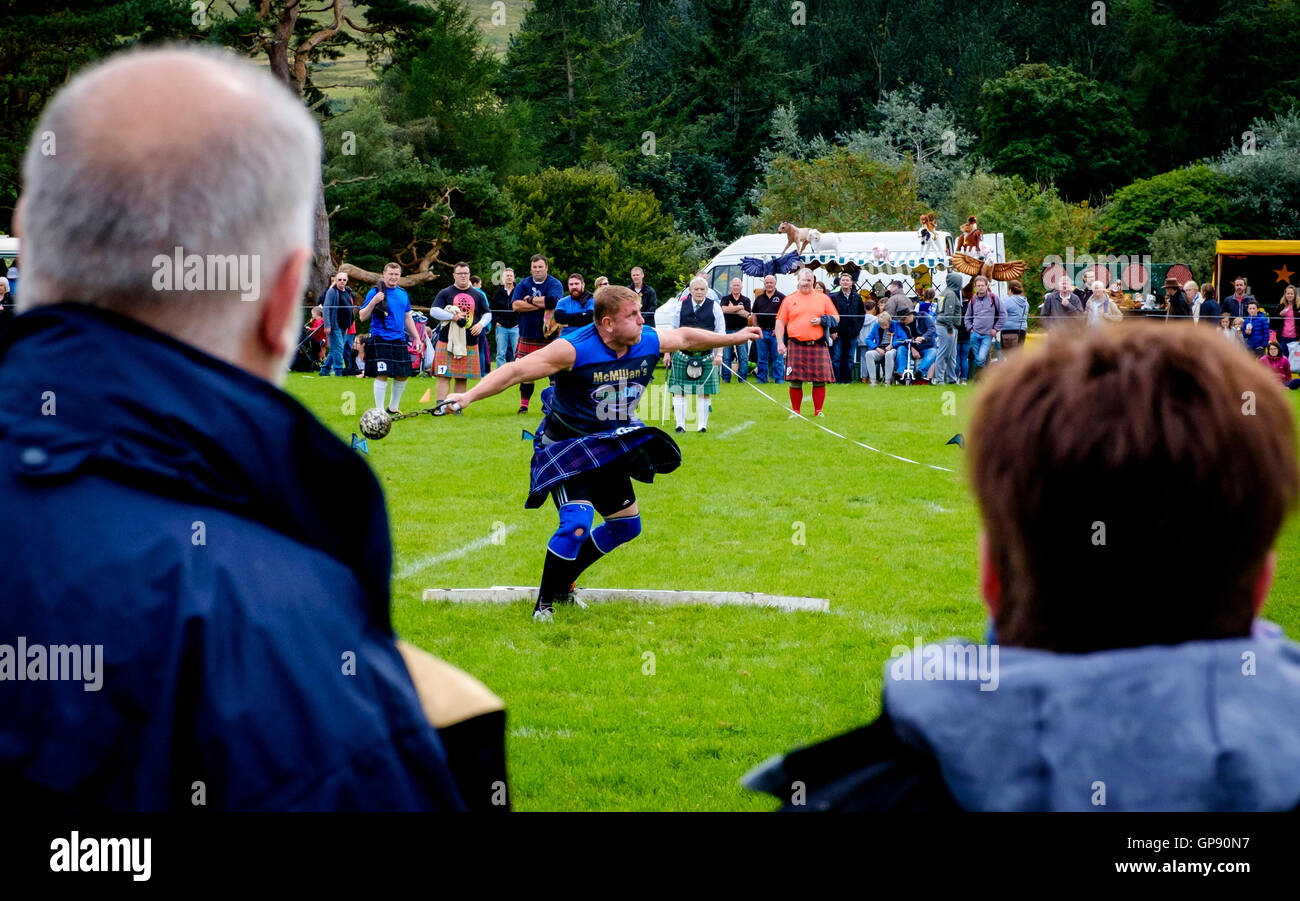 Peebles, Scotland UK  3rd September 2016. Peebles Highland Games, the biggest 'highland' games in the Scottish  Borders took place in Peebles on September 3rd 2016 featuring pipe band contests, highland dancing competitions, haggis hurling, hammer throwing, stone throwing and other traditional events.    Pictured:  a competitor throwing the ball and chain Credit:  Andrew Wilson/Alamy Live News Stock Photo