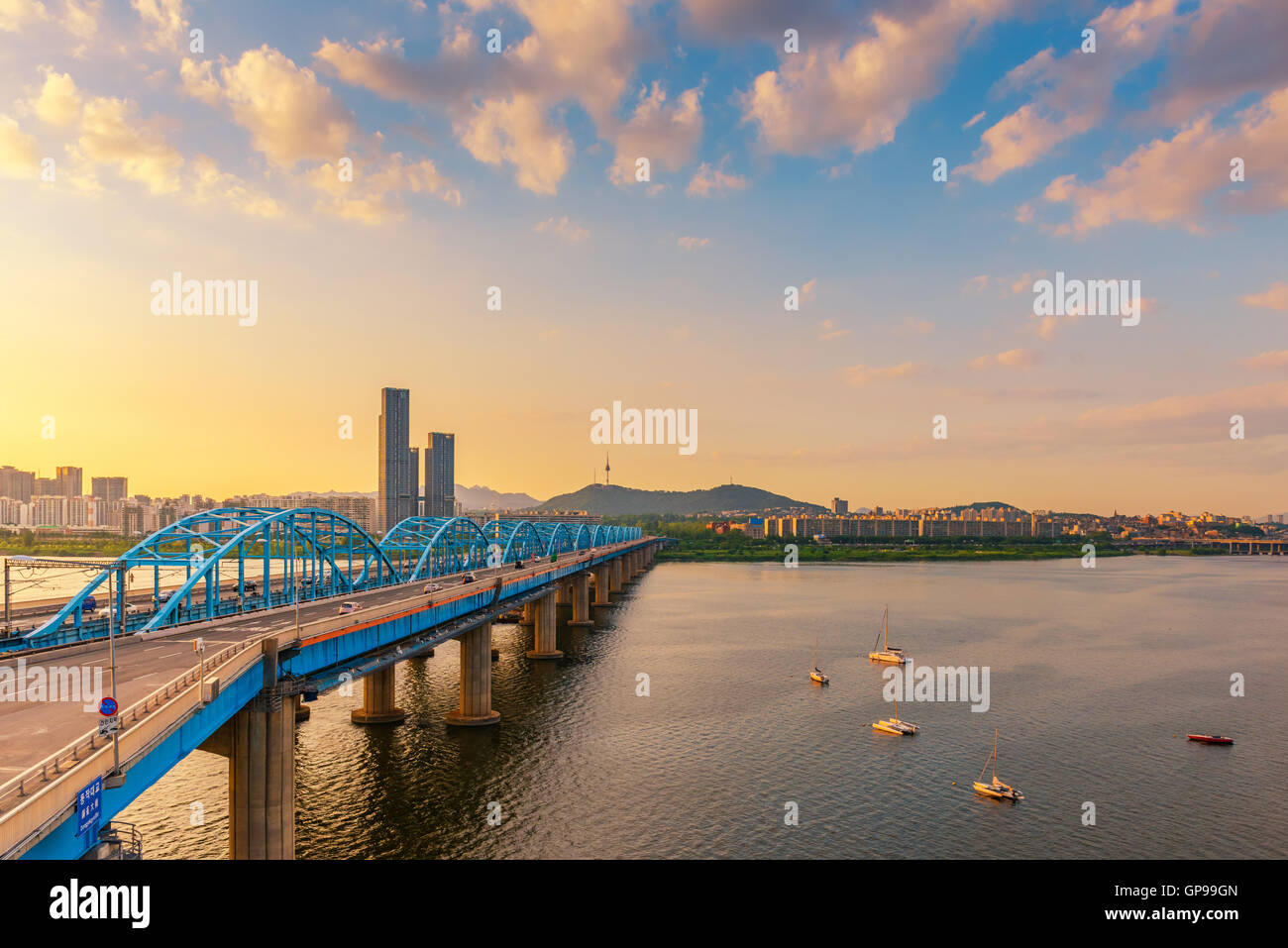 Sunset of Dongjak Bridge and Han river in Seoul City ,South korea. Stock Photo