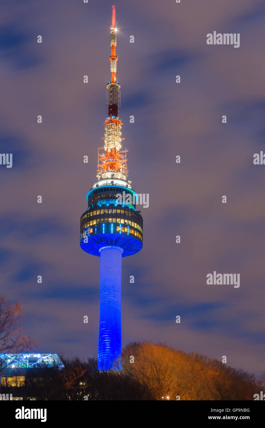 Namsan Mountain of Seoul tower at night in Seoul,South Korea. Stock Photo