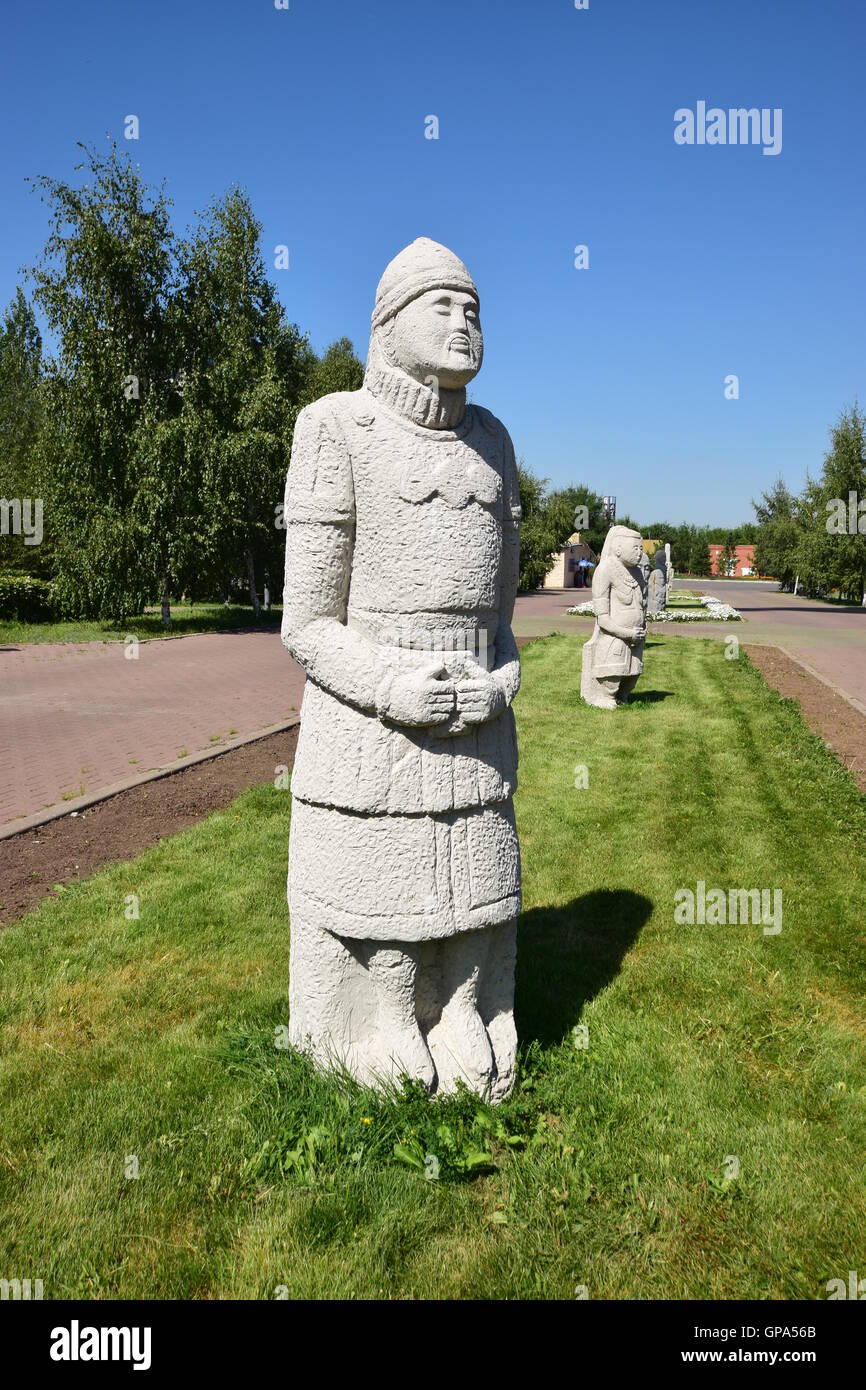 Statue and warrior hi-res stock photography and images - Alamy