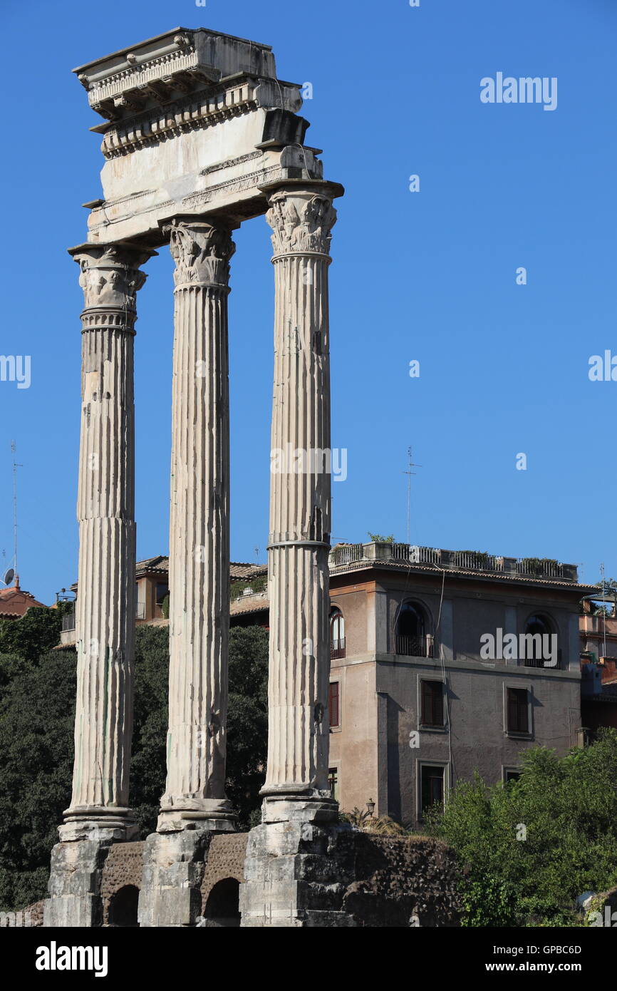 Columns of the temple of Castor and Pollux in Rome Stock Photo Alamy