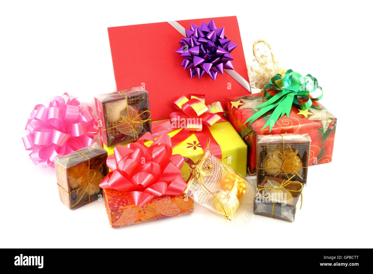 gift box set and ribbin bow on white background Stock Photo - Alamy