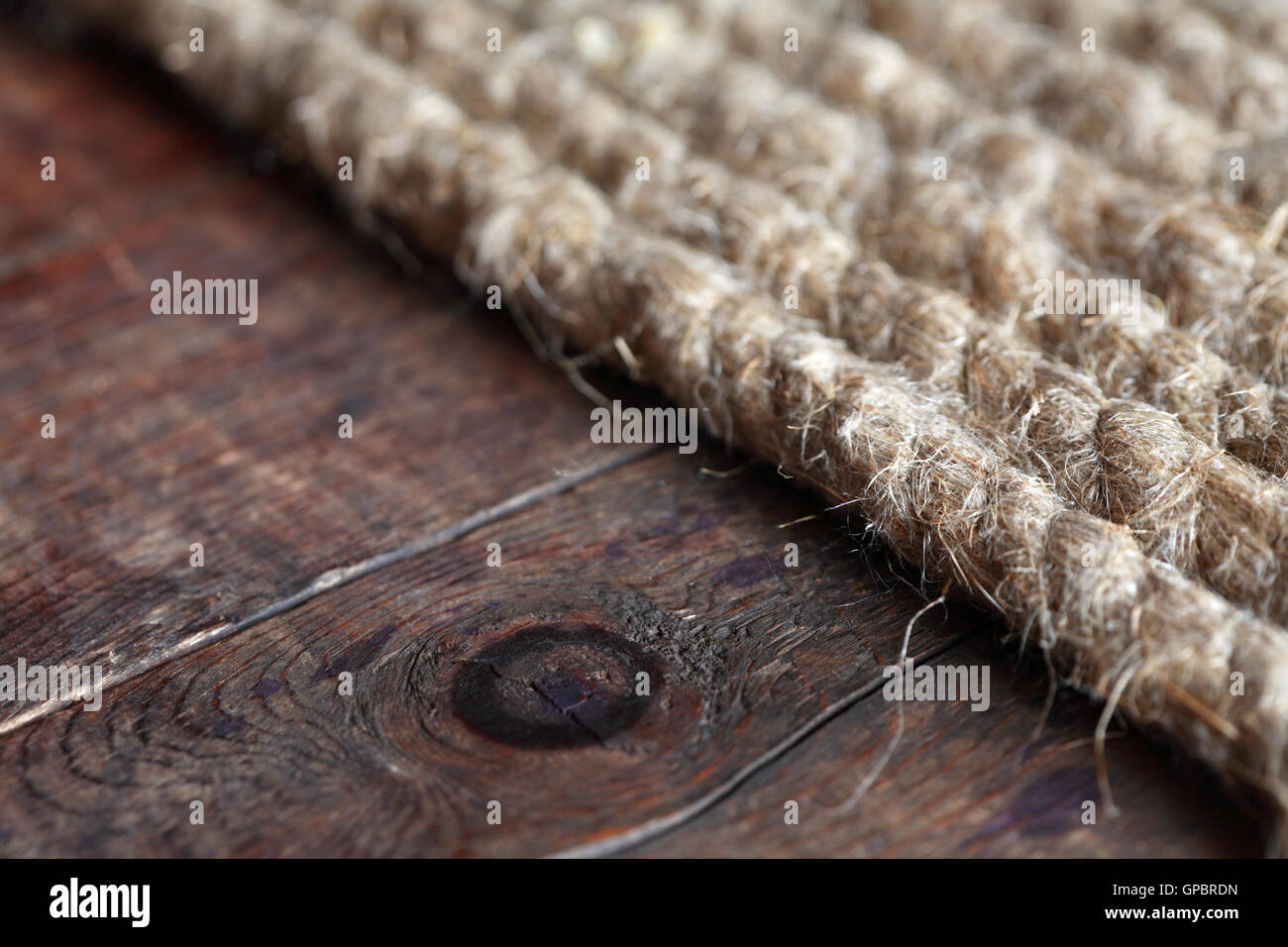 Plank and rope hi-res stock photography and images - Alamy