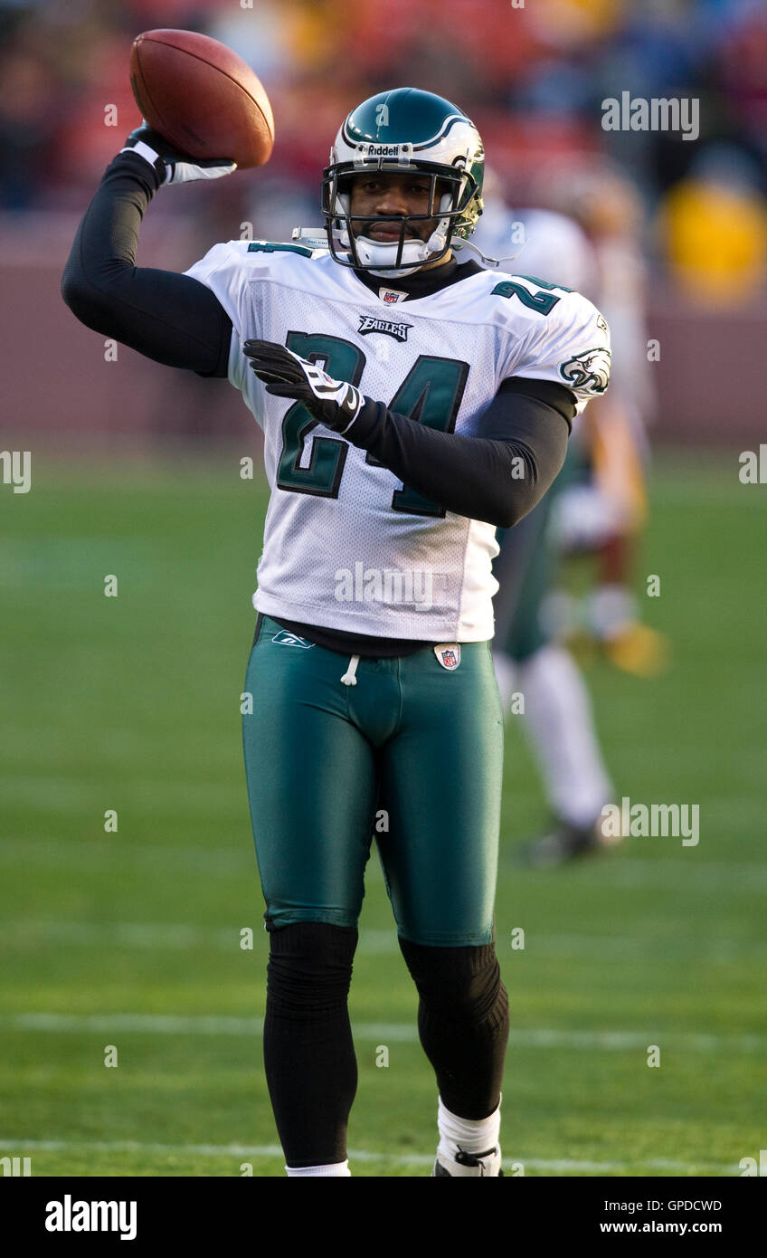 Philadelphia Eagles cornerback Sheldon Brown (24). The Washington Redskins  defeated the Philadelphia Eagles 10-3 in an NFL football game held at Fedex  Field in Landover, Maryland on Sunday, December 21, 2008 Stock Photo - Alamy