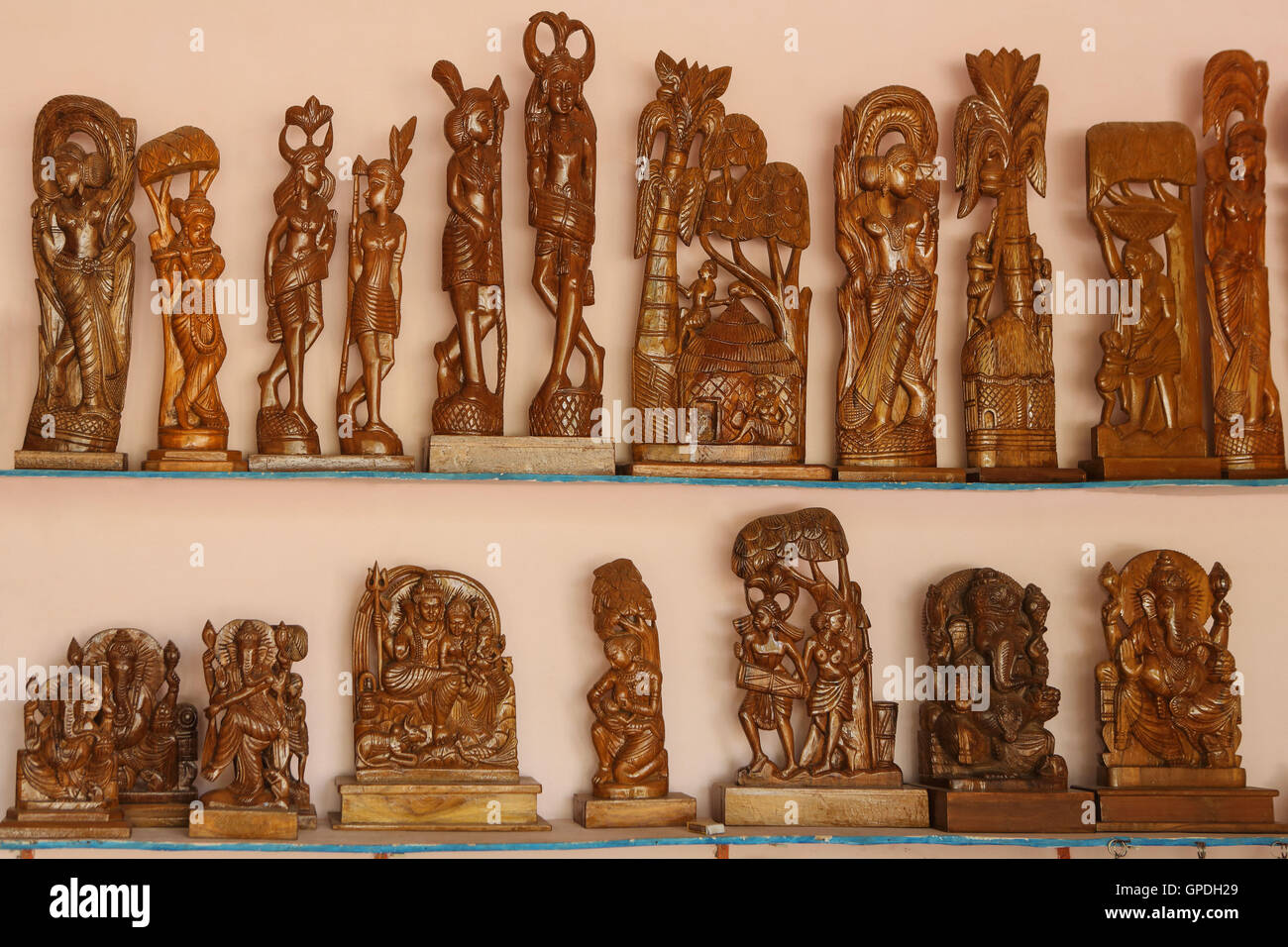 Wooden handicrafts sculpture, Jagdalpur, Bastar, Chhattisgarh, India