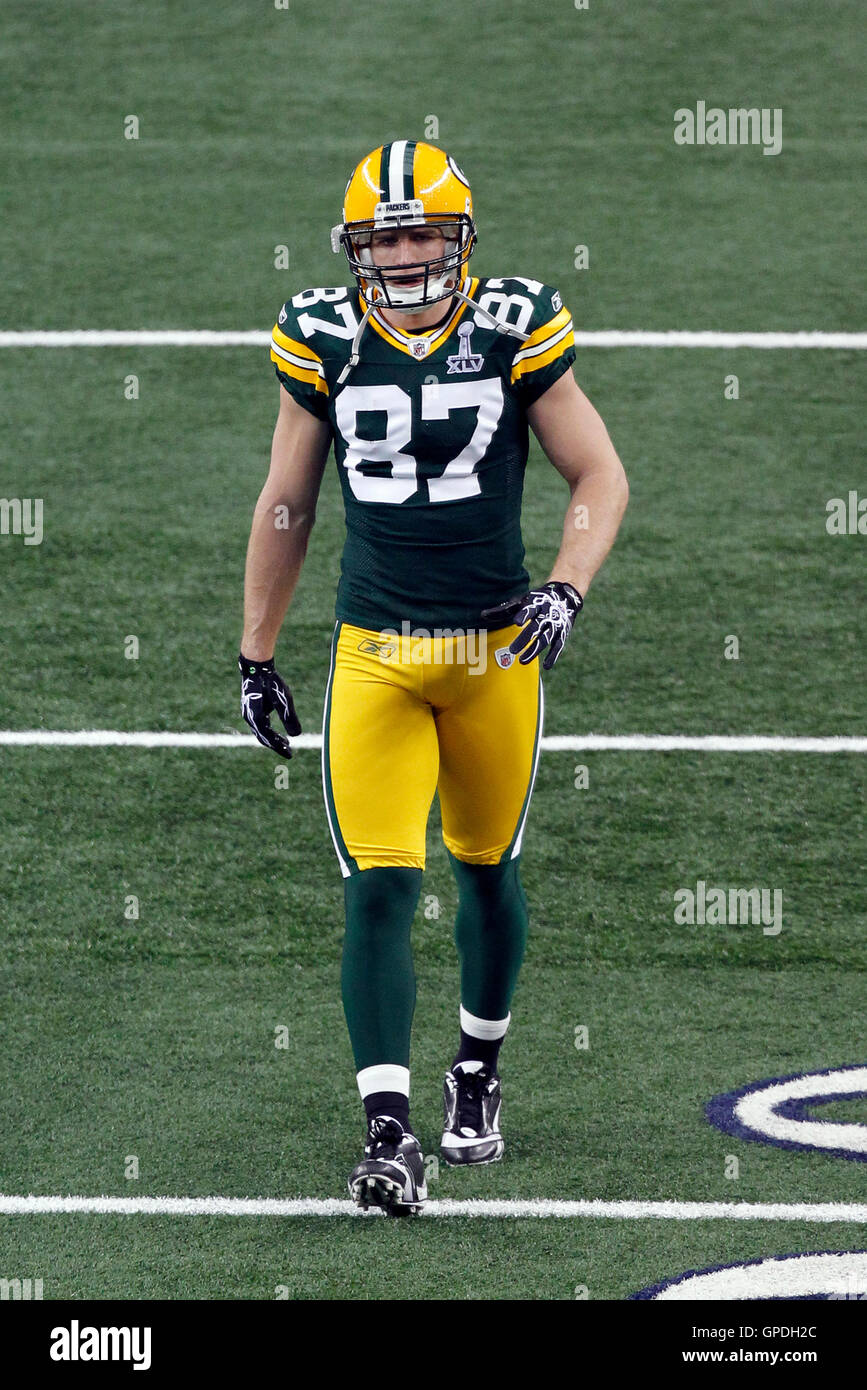 Jordy Nelson does pregame warmups in full pads