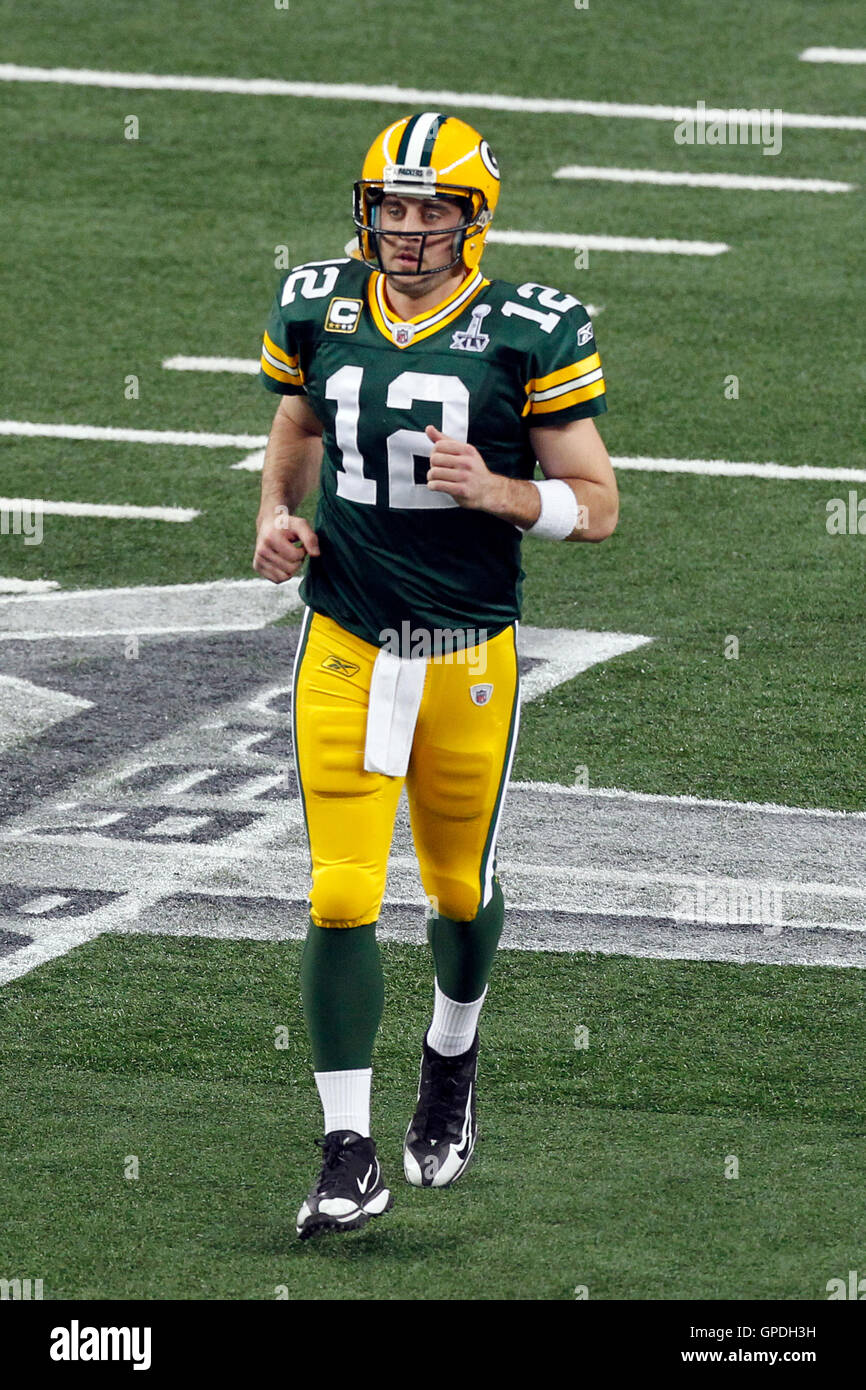 Pittsburgh Steelers' Casey Hampton reacts to a touchdown by the Green Bay  Packers during the first half of the NFL Super Bowl XLV football game  Sunday, Feb. 6, 2011, in Arlington, Texas. (