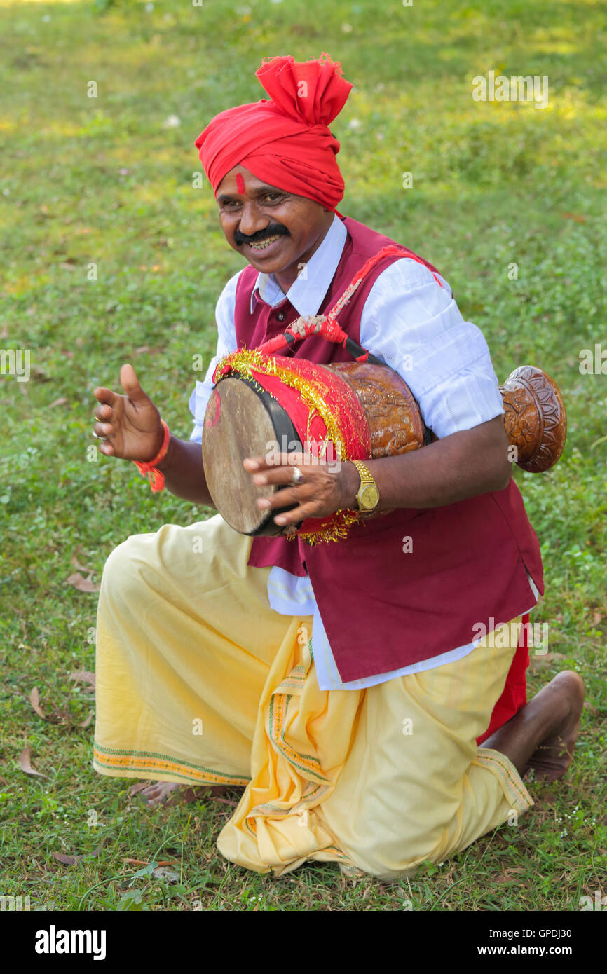 Tribal musician playing folk music, Jagdalpur, Bastar, Chhattisgarh, India, Asia Stock Photo