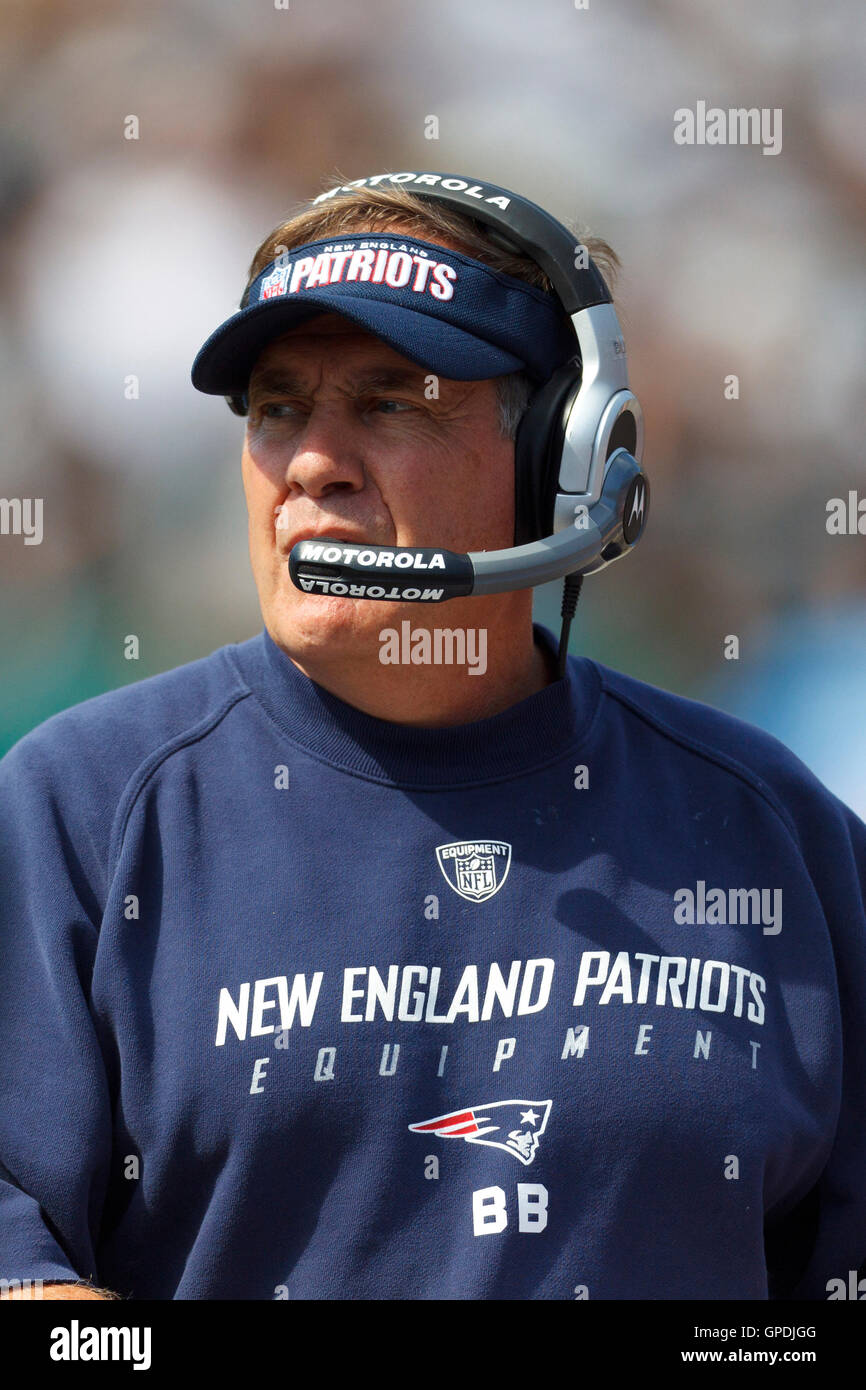 283 Bill Belichick With Trophy Stock Photos, High-Res Pictures