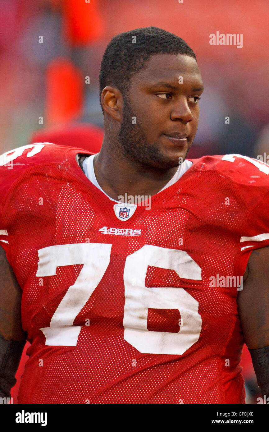 San francisco 49ers offensive tackle hi-res stock photography and