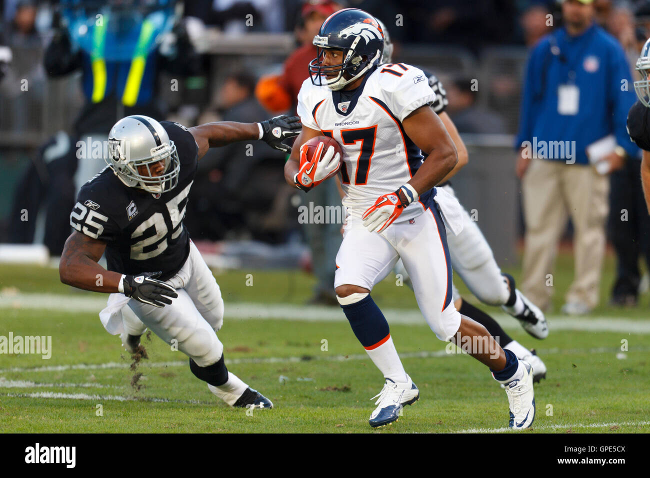 Dec 18, 2011; Oakland, CA, USA; Oakland Raiders running back Rock  Cartwright (25) warms up before the game against the Detroit Lions at O.co  Coliseum. Detroit defeated Oakland 28-27 Stock Photo - Alamy