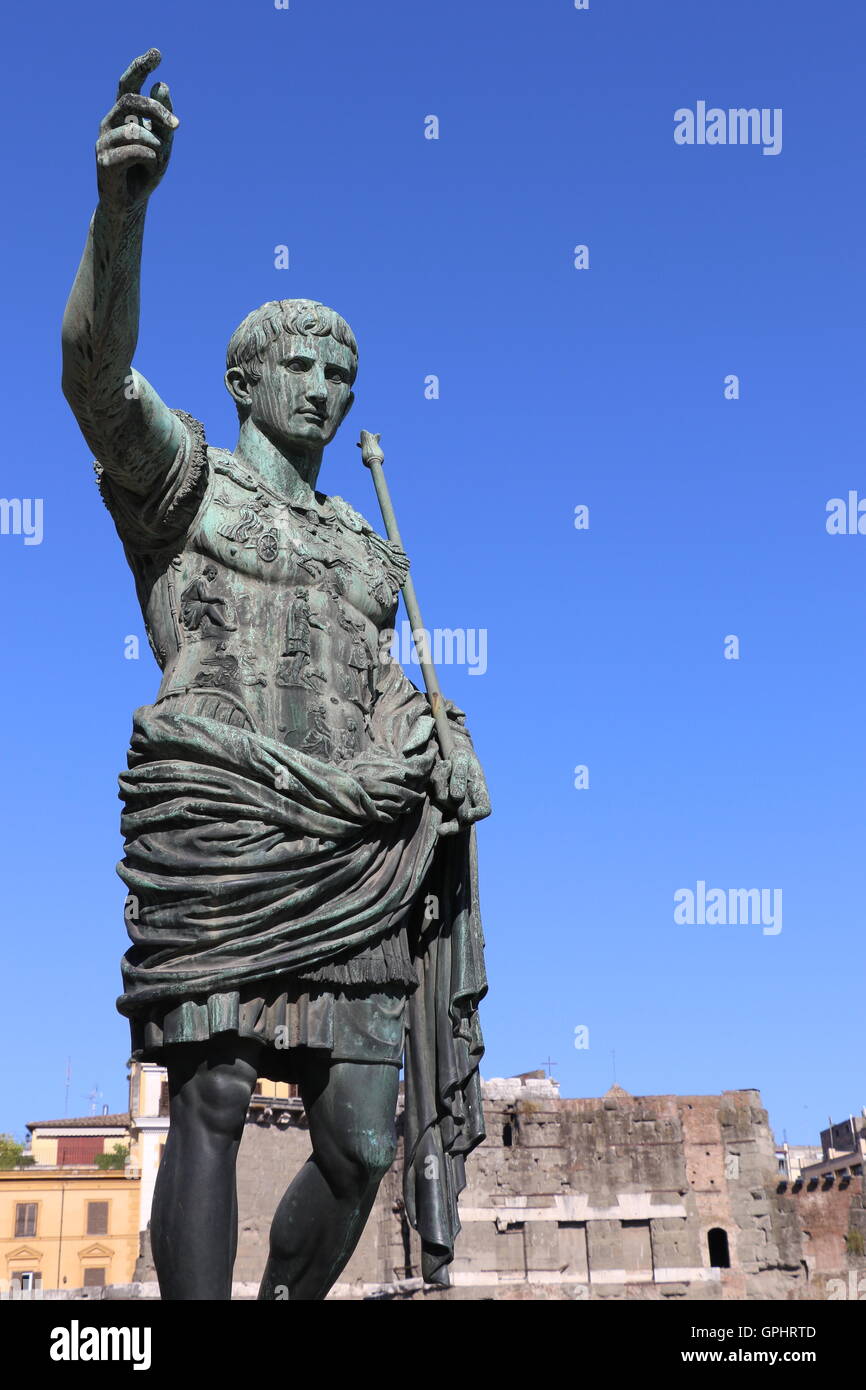Statue of the roman emperor Julius Caesar in Rome Stock Photo Alamy