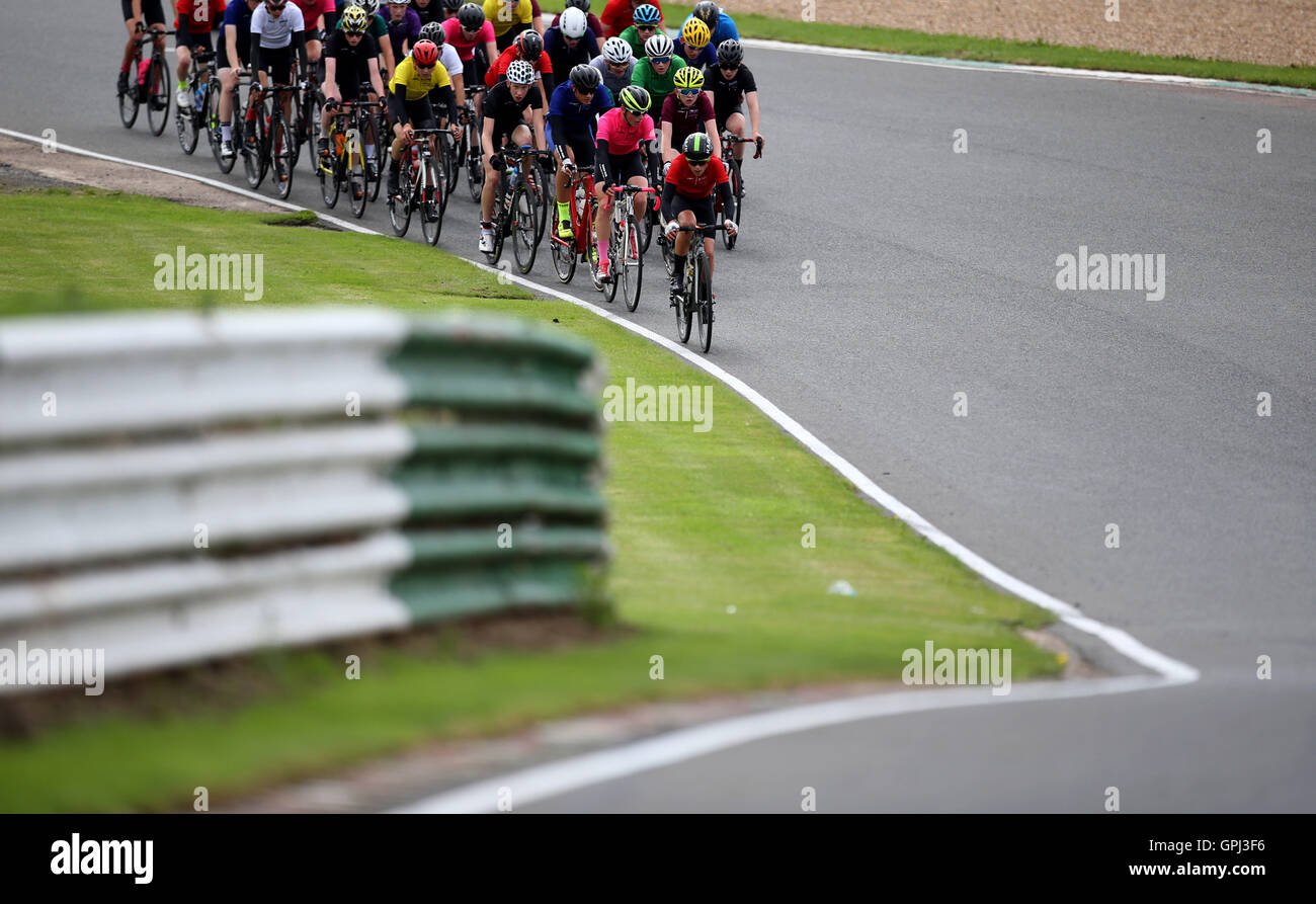 General view of the Boys Road Race during day four of the 2016 School ...