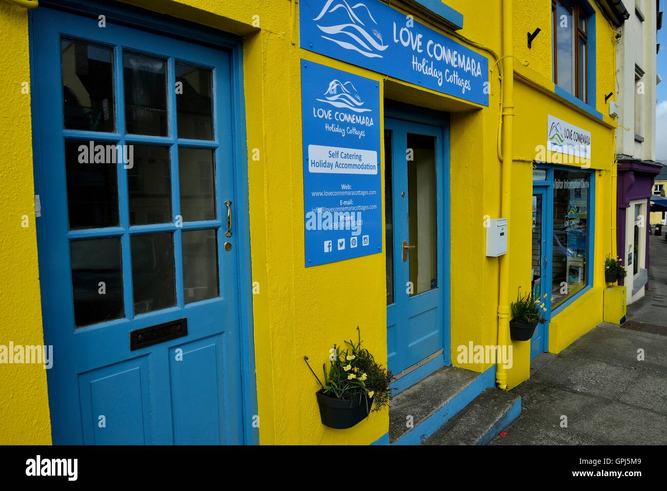 Clifden today is a vibrant and cosmopolitan town on the very edge of Europe. It has a population of 2,609. Stock Photo