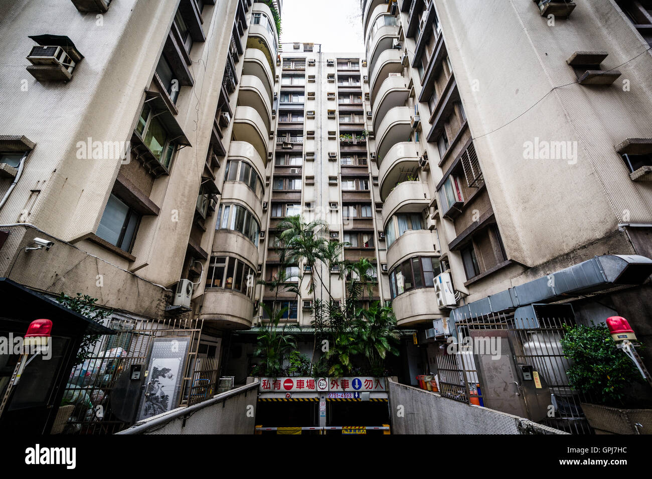 Apartment building near Zhongxiao Dunhua, in the Da'an District, in