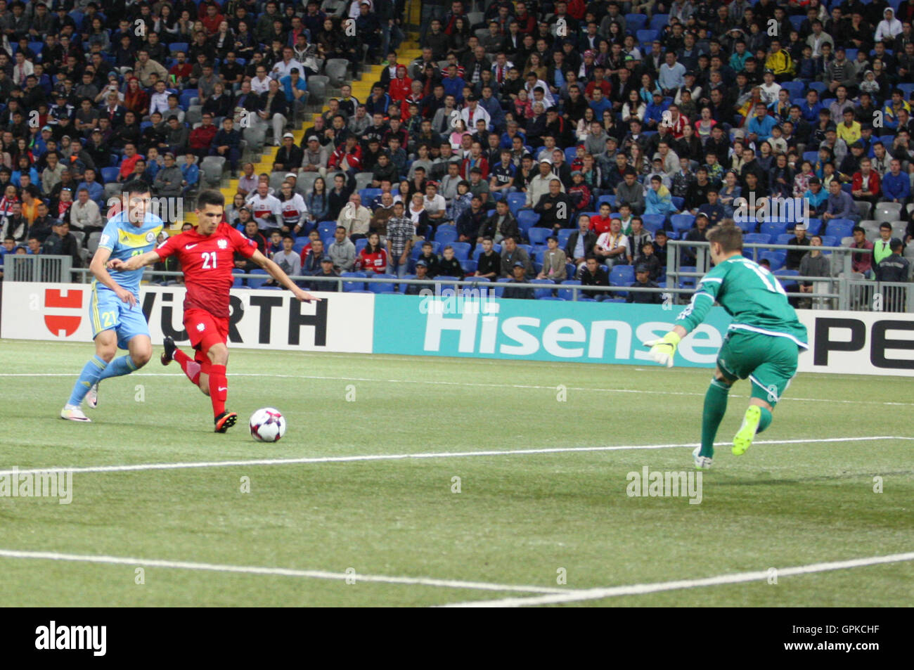Astana, Kazakhstan. 4th September, 2016. Bartosz Kapustka (POL) scores for Poland. Kazakhstan versus Poland, FIFA World Cup 2018 qualifier. The game ended in a 2-2 draw Credit: Action Plus Sports Images/Alamy Live News Stock Photo