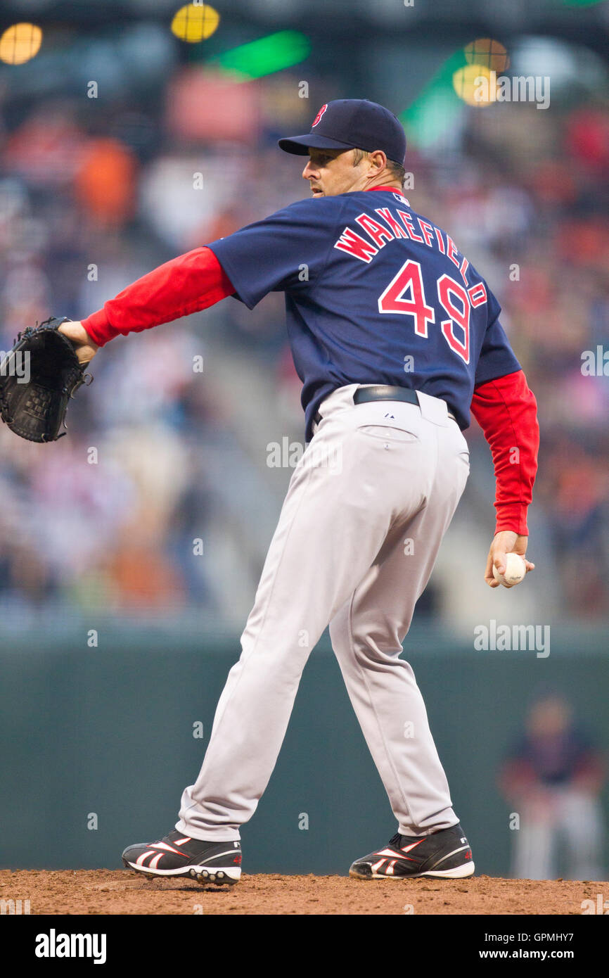 49 Tim Wakefield 1966 – 2023 Boston Red Sox 1995 – 2011 Thank You For The  Memories T Shirt - Limotees