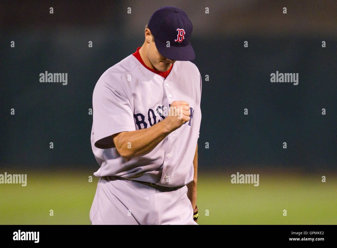 Jonathan Papelbon player worn jersey patch baseball card (Boston Red Sox)  2009 Topps Career Best #CBRJP