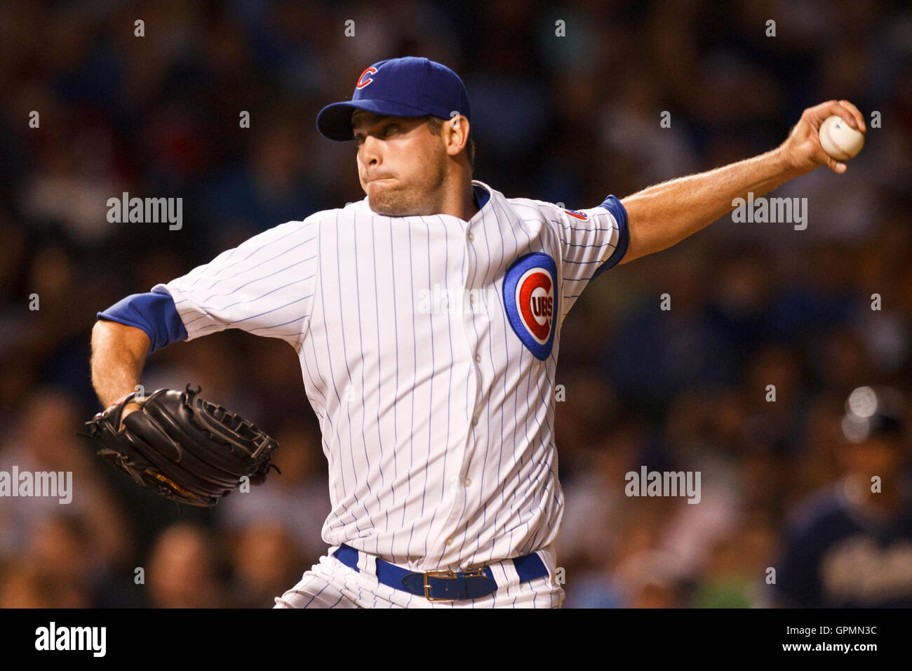 August 17, 2010; Chicago, IL, USA; Chicago Cubs relief pitcher Sean Marshall (45) pitches