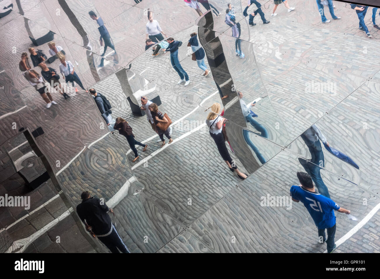 Reflect London - Artwork by Sculptivate - Covent Garden covered in mirrored surfaces. Stock Photo