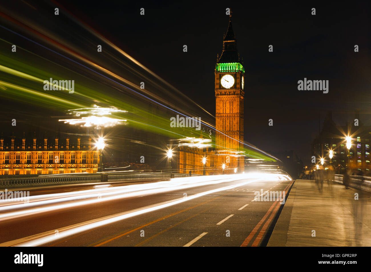 Historical london night street hi-res stock photography and images - Alamy
