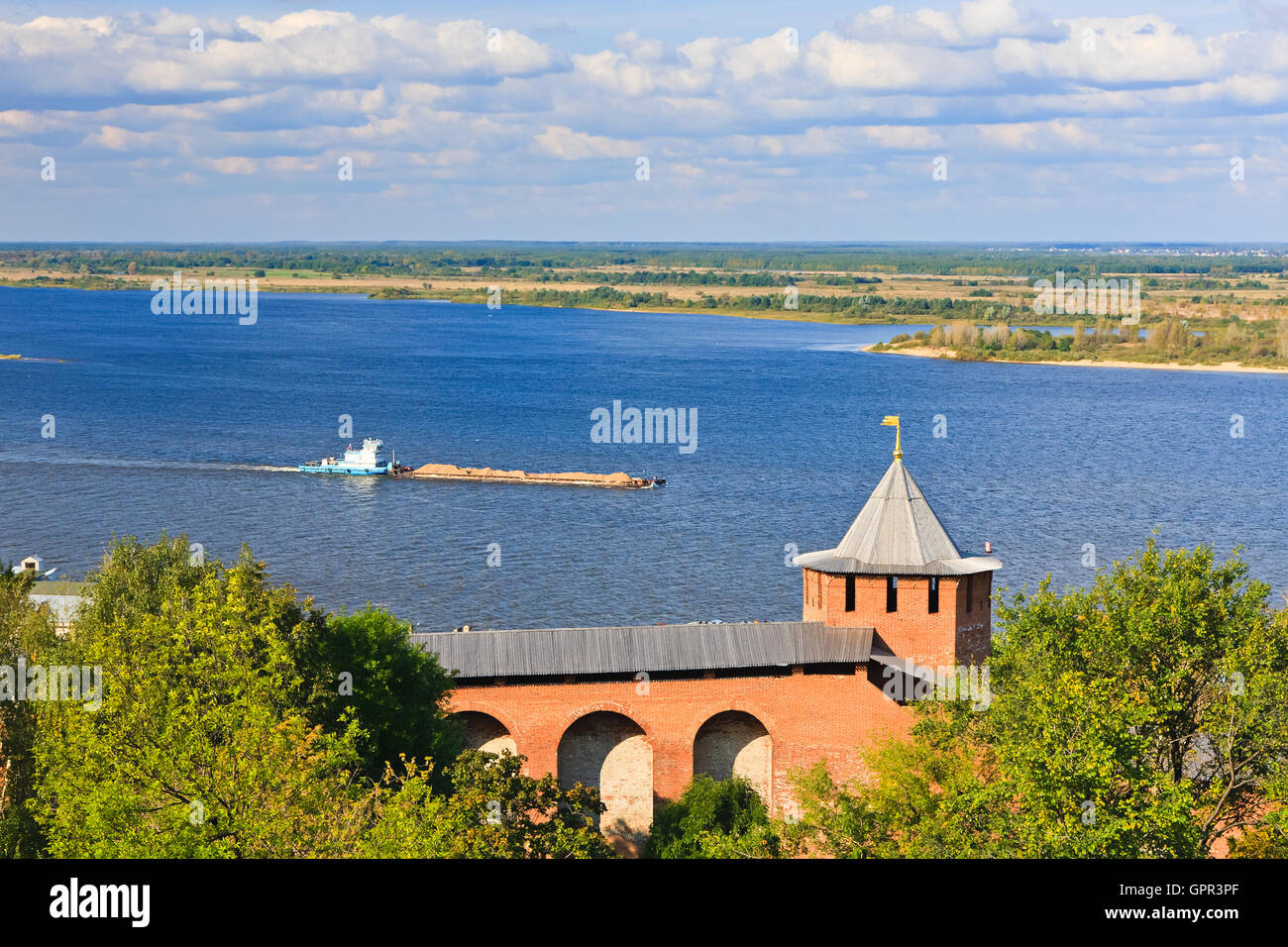 Нижний новгород самые реки. Ока впадает в волгу нижний новгород. Волга в нижнем новгороде фото. Река волга стрелка нижний новгород. Нижний новгород самые реки.