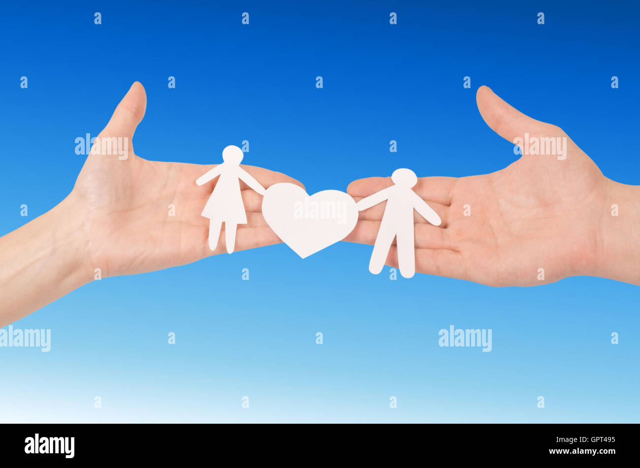 Cutout paper family Stock Photo - Alamy