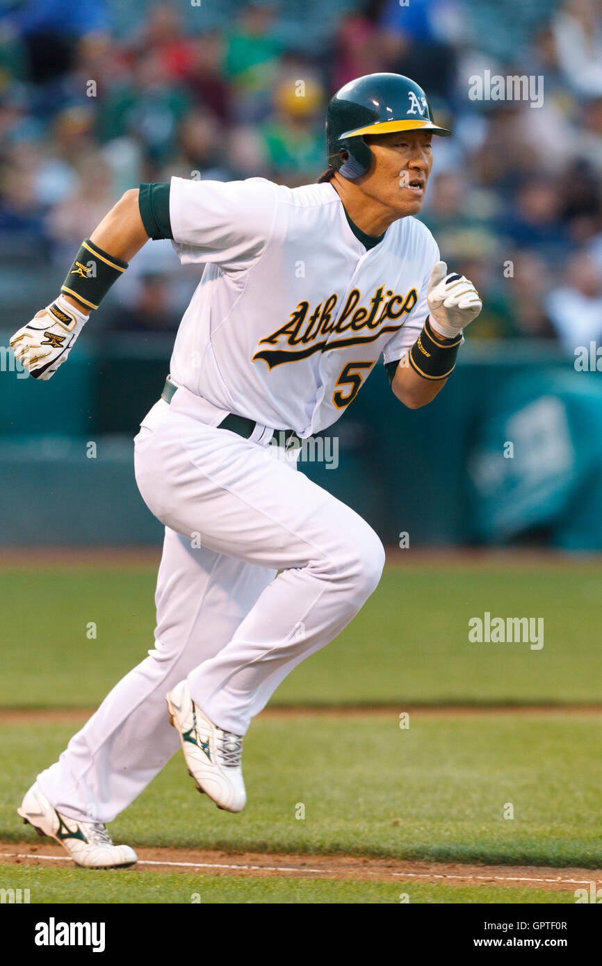 Cahill, Barton lead A's past Pirates 5-0 - The San Diego Union-Tribune