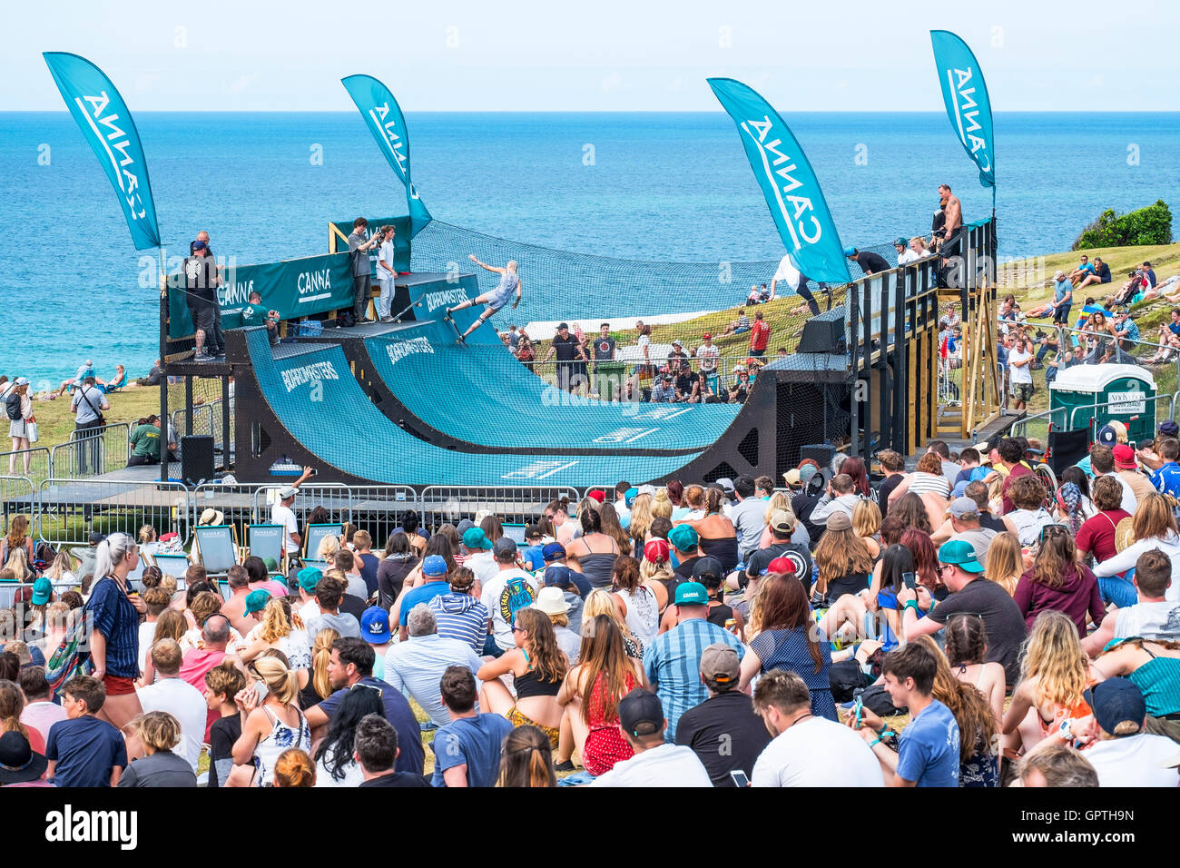 people watching the skate boarding at the annual boardmasters competition in newquay, cornwall, uk Stock Photo