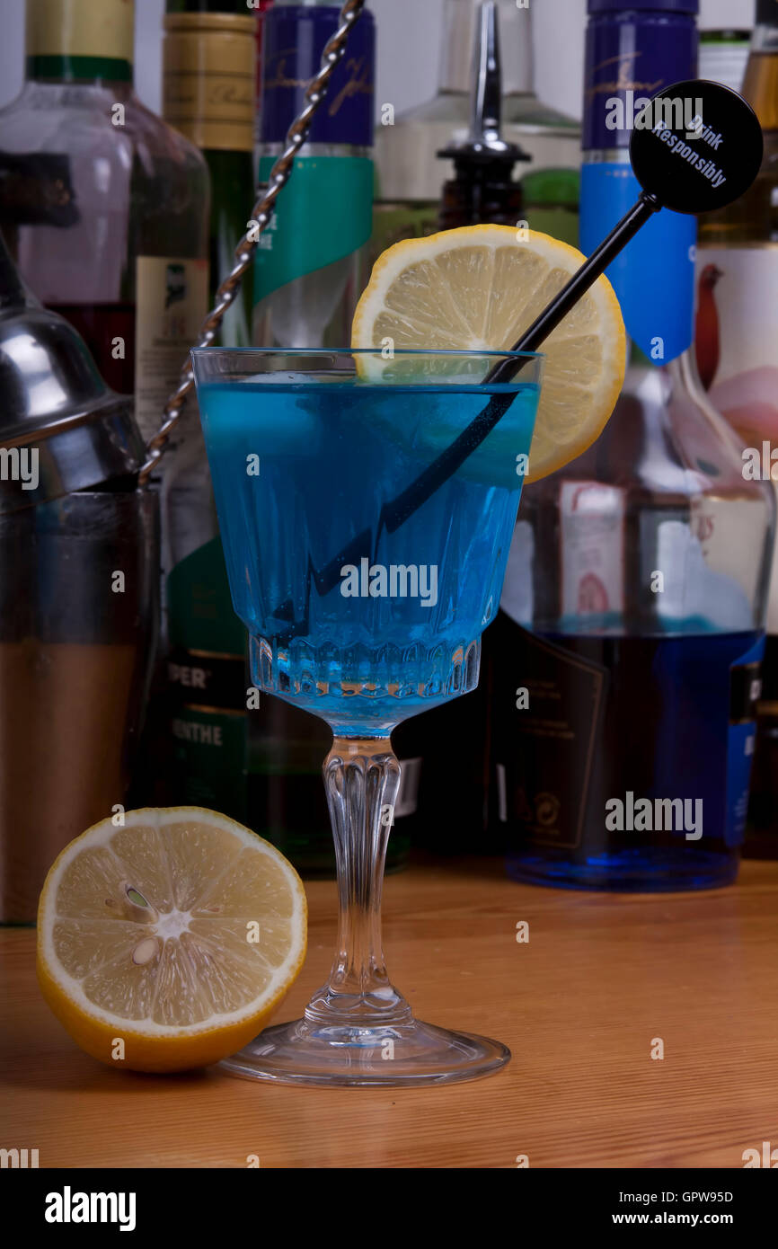 gin & tonic blue Stock Photo Alamy