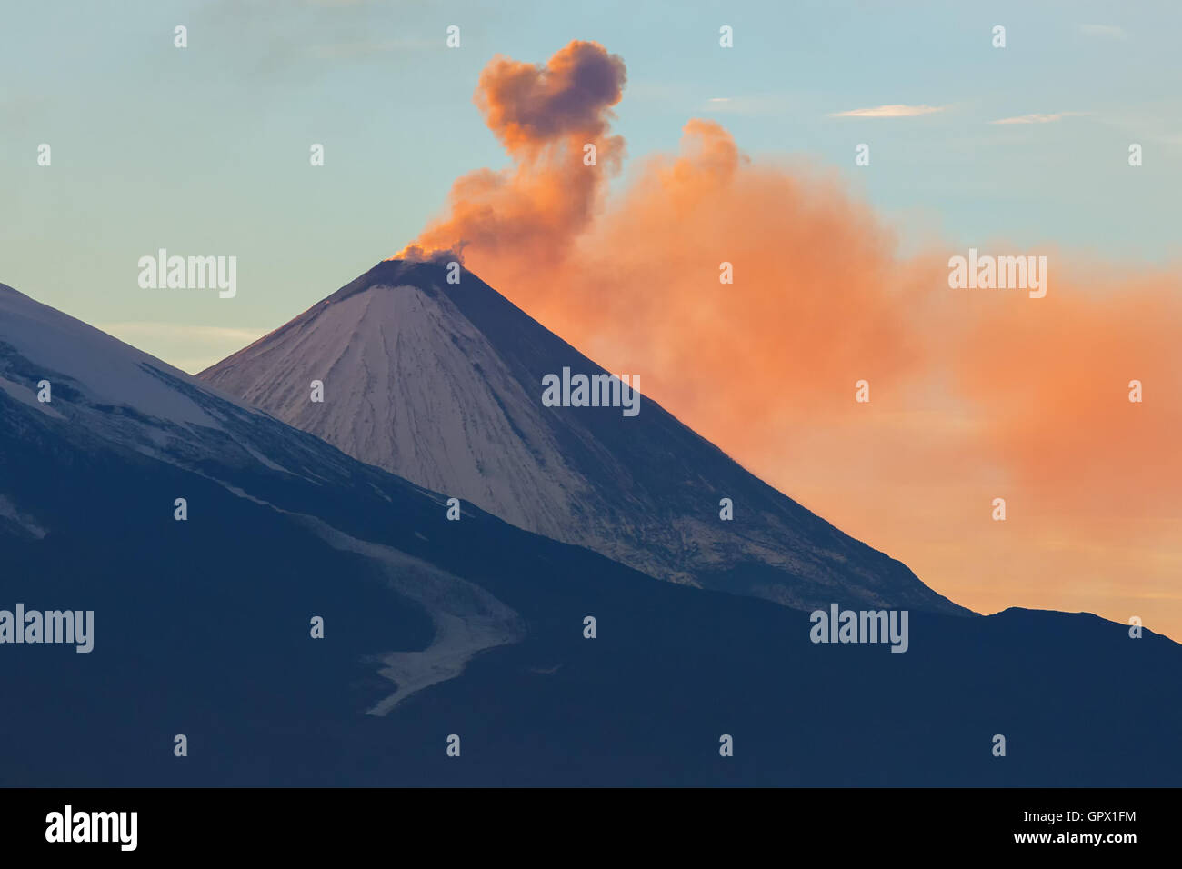 Emission ash from a volcano Klyuchevskoy dawn rays of sun Stock Photo ...