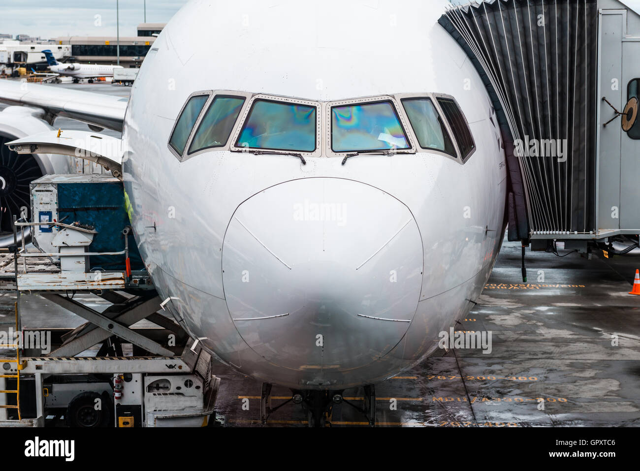 Singapore Airlines Boeing airplane ready to takeoff at the San Francisco International Airport Stock Photo