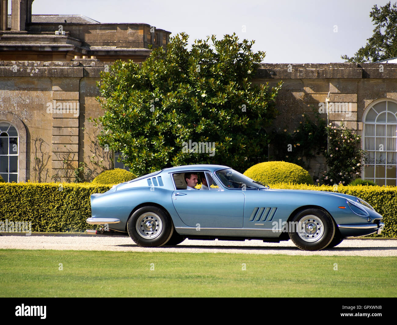 Ferrari 275 Gtb 4 1966 Stock Photo Alamy