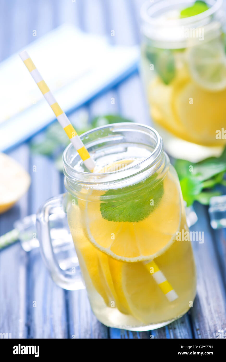 Lemonate hi-res stock photography and images - Alamy