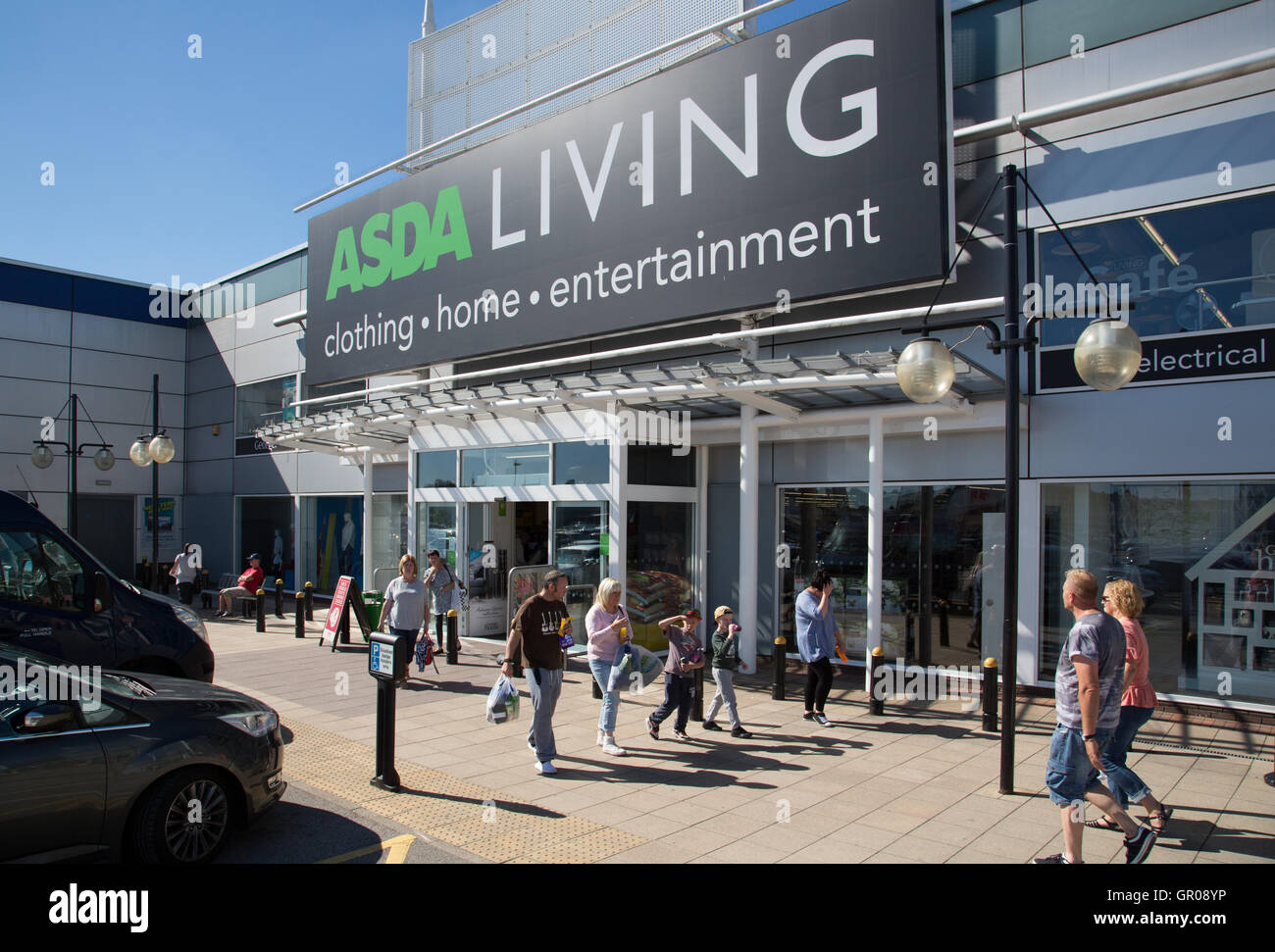 Parkgate Shopping Stadium Way Rotherham Stock Photo - Alamy