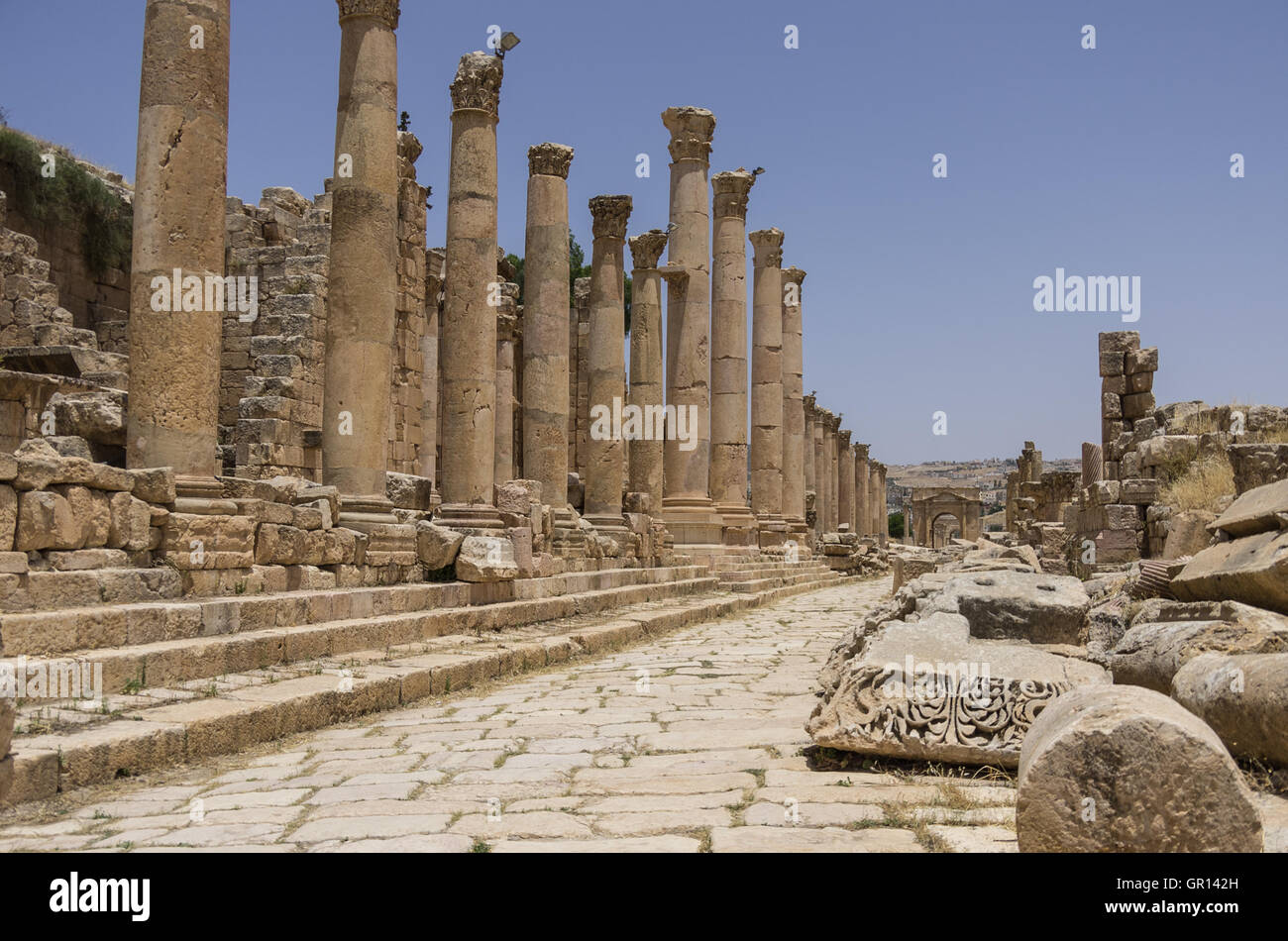 Columns of the cardo maximus, Ancient Roman city of Gerasa of Antiquity , modern Jerash, Jordan Stock Photo